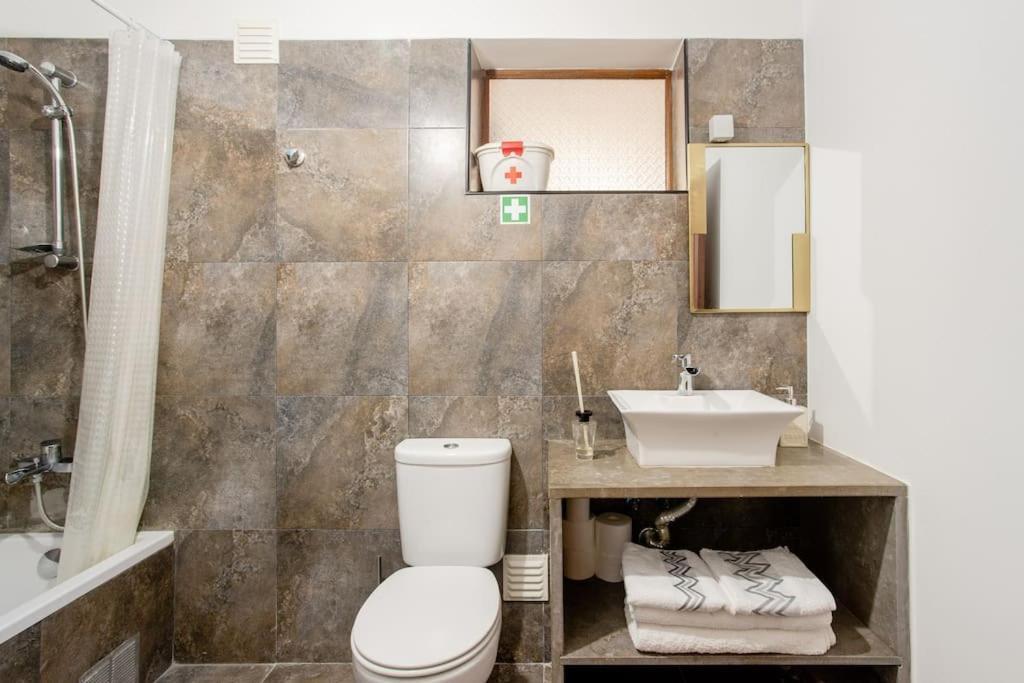 Vinaika Loft Apartment โอเอรัช ภายนอก รูปภาพ