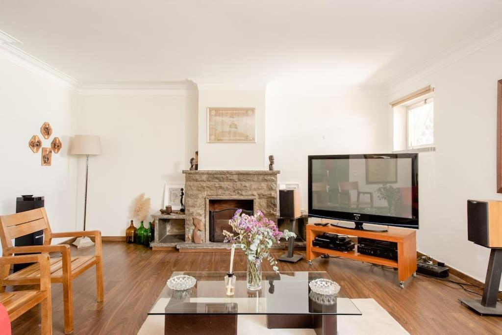 Vinaika Loft Apartment โอเอรัช ภายนอก รูปภาพ